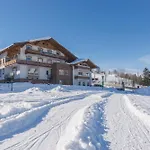 Hubertus Wellness & Breakfast Aparthotel