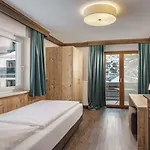 Aparthotel Hubertus Wellness & Breakfast 3*