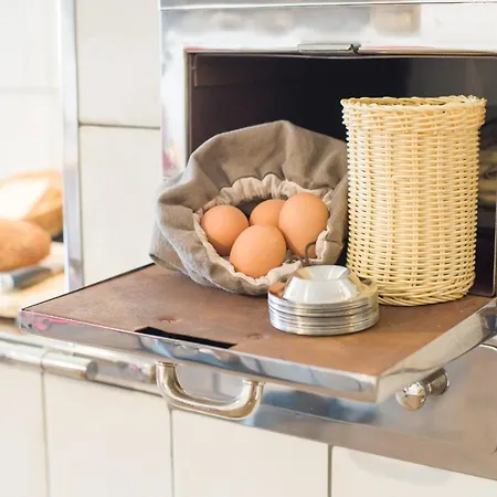 Lejlighedshotel Hubertus Wellness & Breakfast 4*