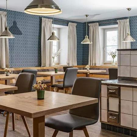 Hubertus Wellness & Breakfast 3* Schladming