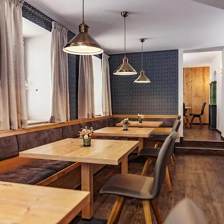 Hubertus Aparthotel 4*