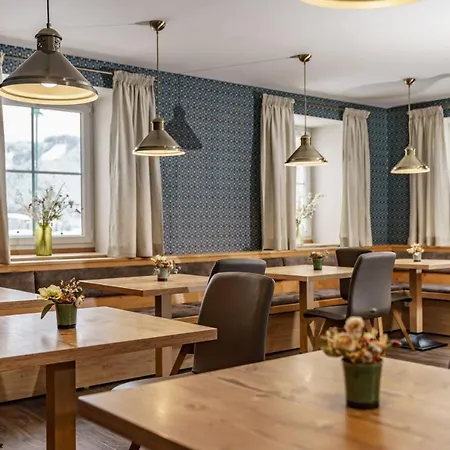 Hubertus Wellness & Breakfast Lejlighedshotel 4*