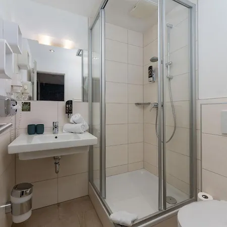 Hubertus Wellness & Breakfast Lejlighedshotel 4*