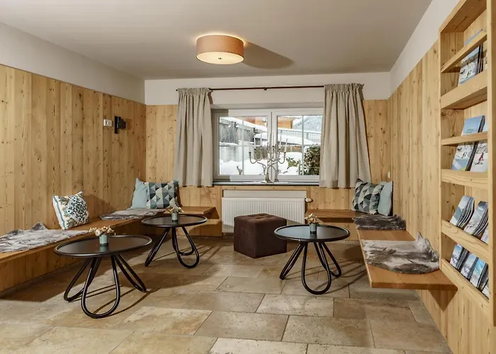 Aparthotel Landhaus Hubertus 3*