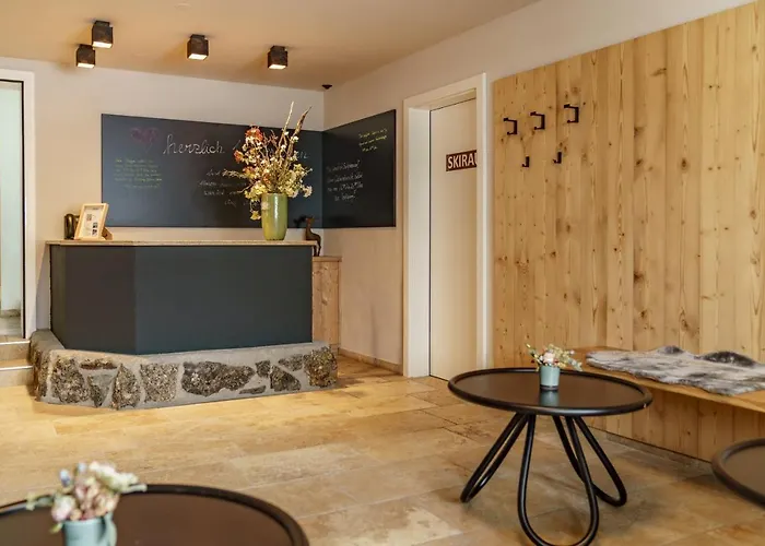 Aparthotel Landhaus Hubertus 3*