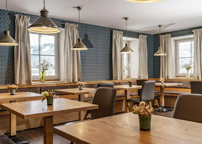 Landhaus Hubertus Aparthotel 3*