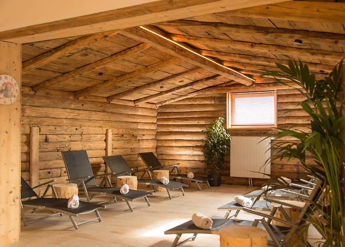 Landhaus Hubertus Aparthotel 3*