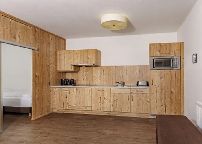 Aparthotel Landhaus Hubertus 3*